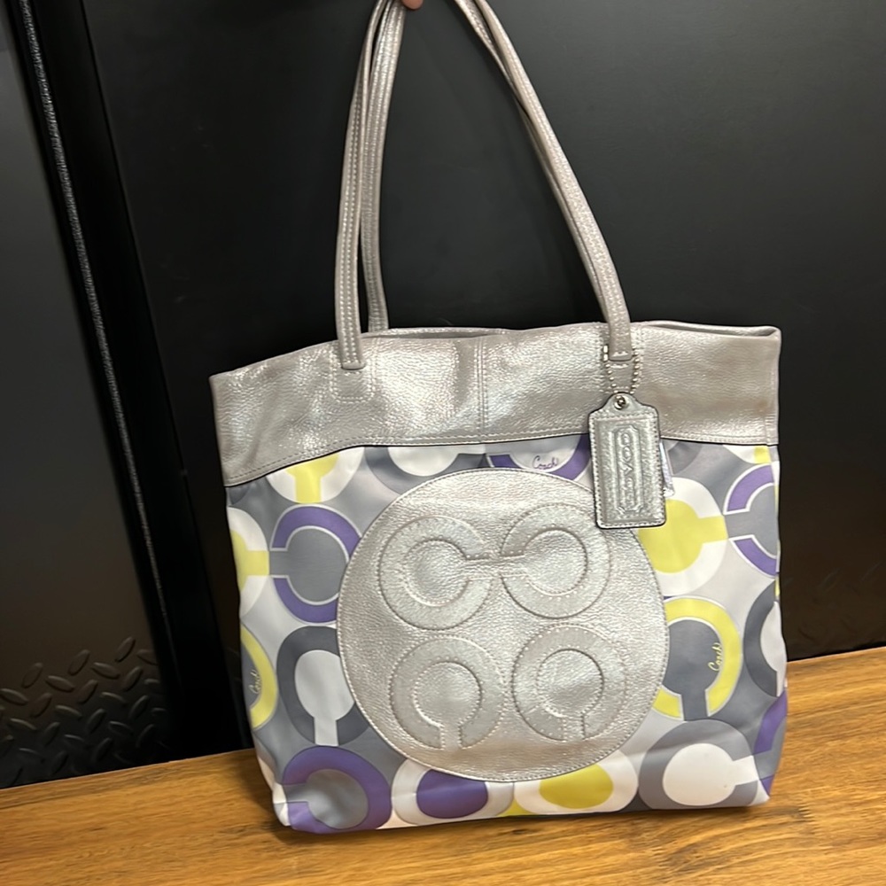 Pristine Coach shoulder bag